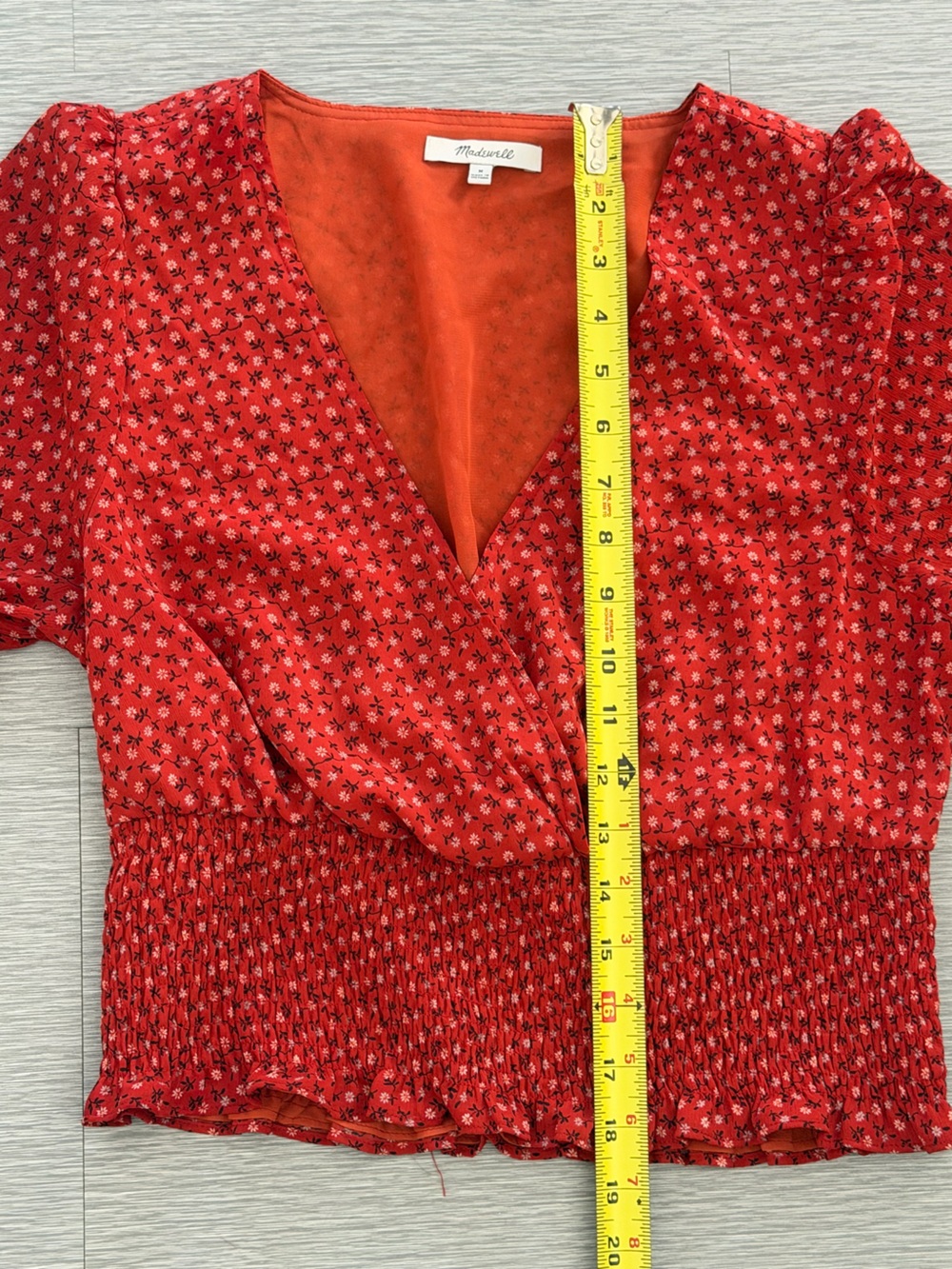 Madewell Julianne Smocked-Waist Top in Ground Madder, floral pattern Medium - Picture 6 of 9